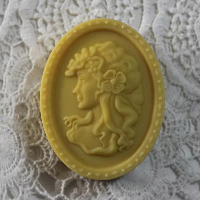 Koningin Zeep Mal voor Zeep Ma - Candle. Queen recensie en prijs